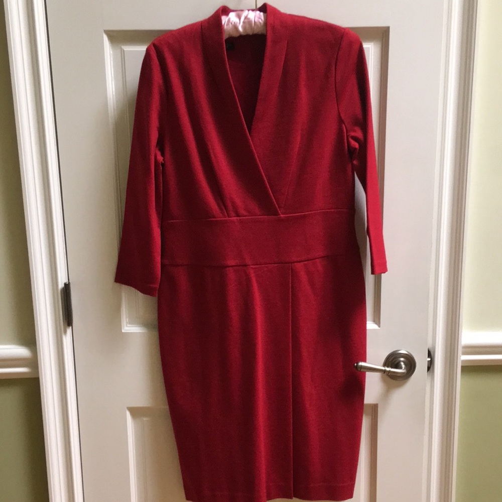 Talbots Burgundy V Neck Dress with Back Zipper NWT Size 8P.